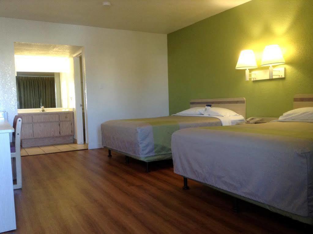 Motel 6 Гемет Екстер'єр фото