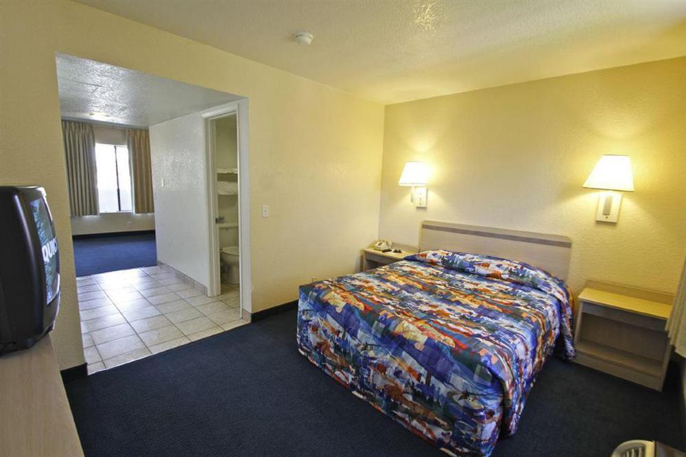 Motel 6 Гемет Номер фото