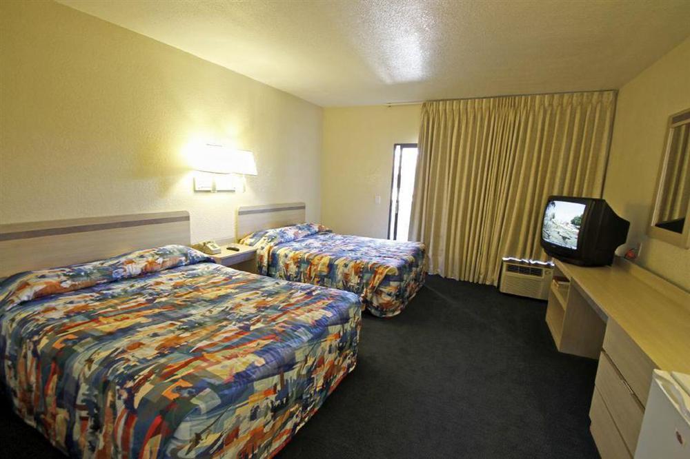 Motel 6 Гемет Номер фото